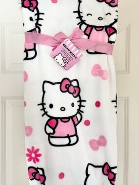 Hello Kitty White & Pink Plush Throw Blanket
